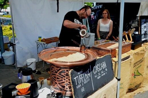 festival-kavy-a-caje09.jpg